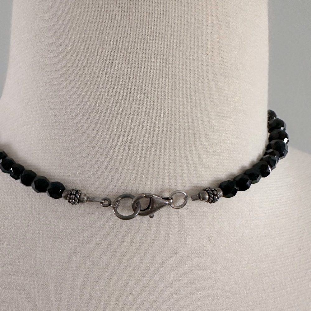 Dragon pendant onyx necklace - Picture 4 of 5